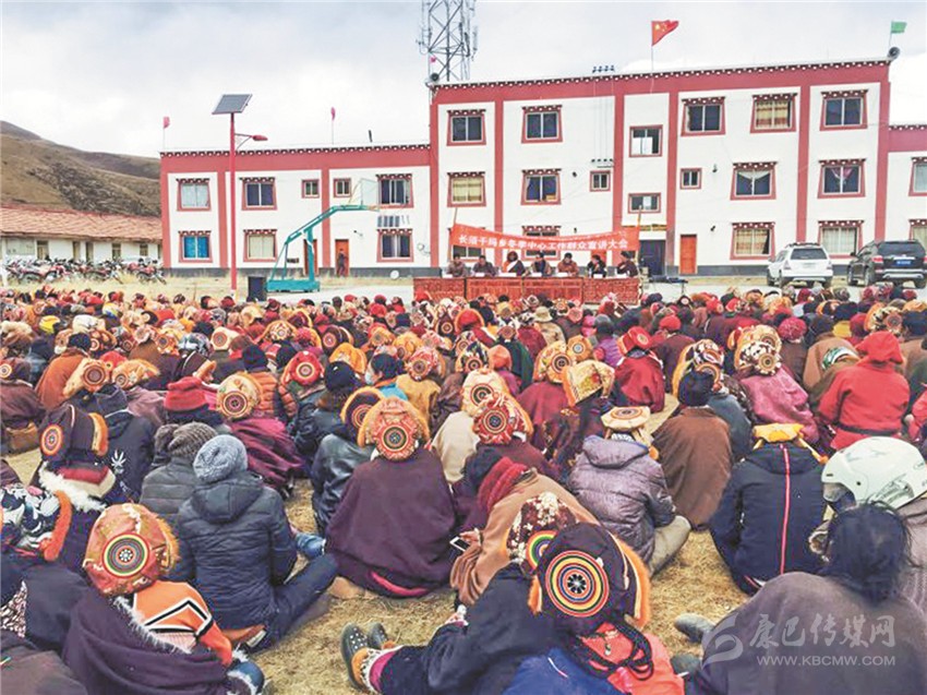 石渠縣開展“千人大下鄉(xiāng)” 、“千人大宣講”、“千人大走訪”活動掠影